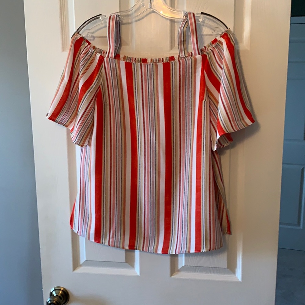 DO & BE Top off the shoulder size m very pretty